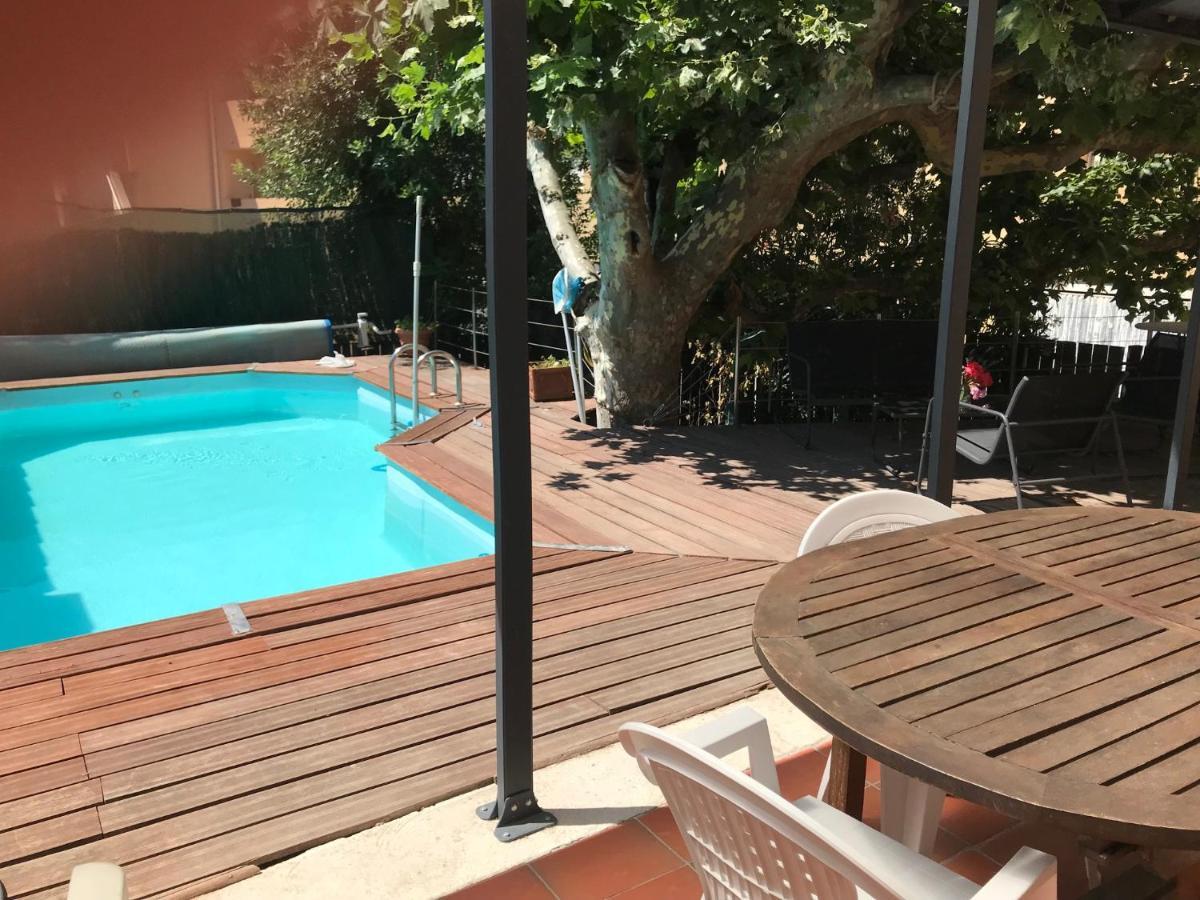 Chambre Climatisee Avec Sdb Privee Dans Une Villa Avec Piscine Ouverte D'Avril A Mi Octobre 마르세유 외부 사진